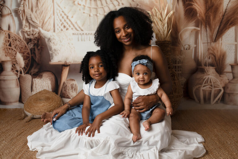 Photographe Famille Suisse - Maman avec enfants 1 | Sindy Photography